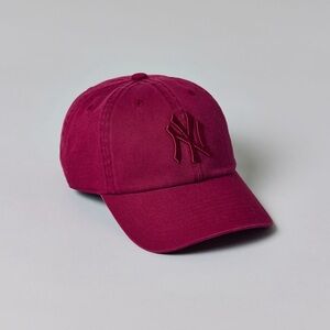 Mitchell & Ness MLB NY Yankees Tonal Logo Dad Hat